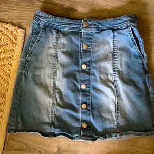Denim skirt ,button front
